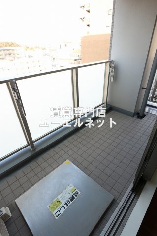 バルコニー　バルコニー付きで採光＆風通し良好！