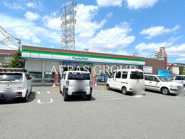 コンビニ　ファミリーマート 足立中央本町四丁目店（コンビニ）まで344m