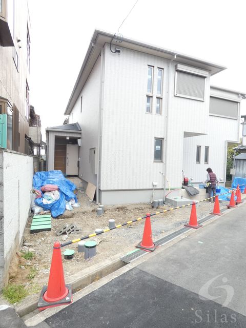 阪急宝塚線 岡町駅 徒歩8分 築6年
