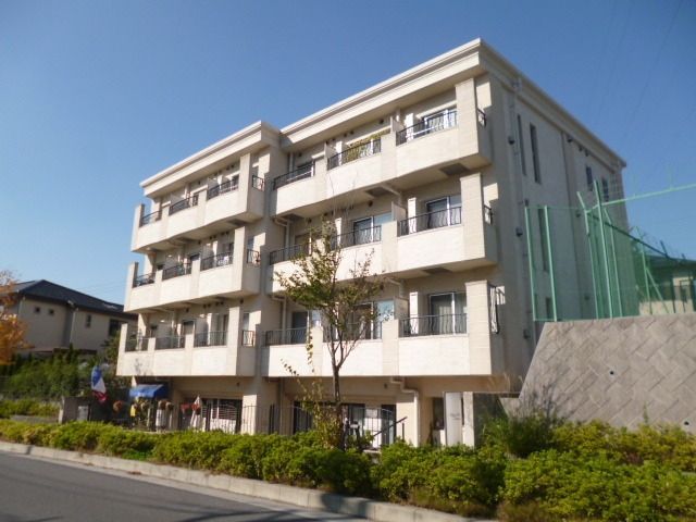 川崎市麻生区万福寺のマンションの建物外観