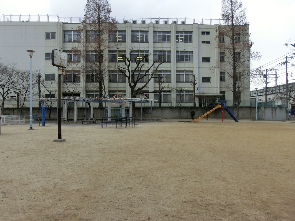 【GRAND STEADY 天王寺町の公園】