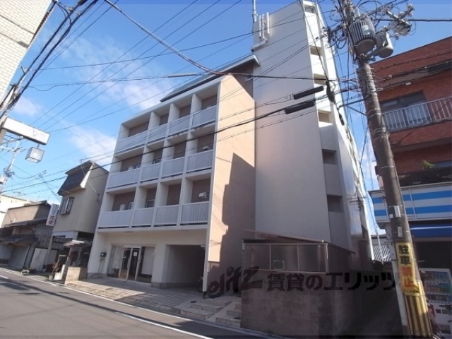 京都市中京区西ノ京馬代町のマンションの建物外観