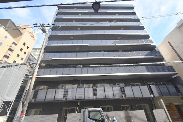 【大阪市淀川区新北野のマンションの建物外観】