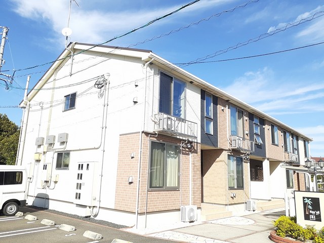 出雲市芦渡町のアパートの建物外観