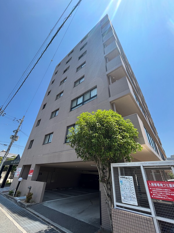 神崎郡福崎町西田原のマンションの建物外観