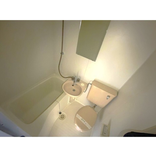 バス・シャワールーム　バス・洗面・トイレ一緒