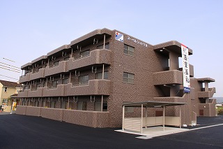 鳥栖市曽根崎町のマンションの建物外観