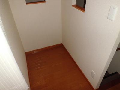 その他　フリースペース。コンセントもあり、色んな用途で使えます。