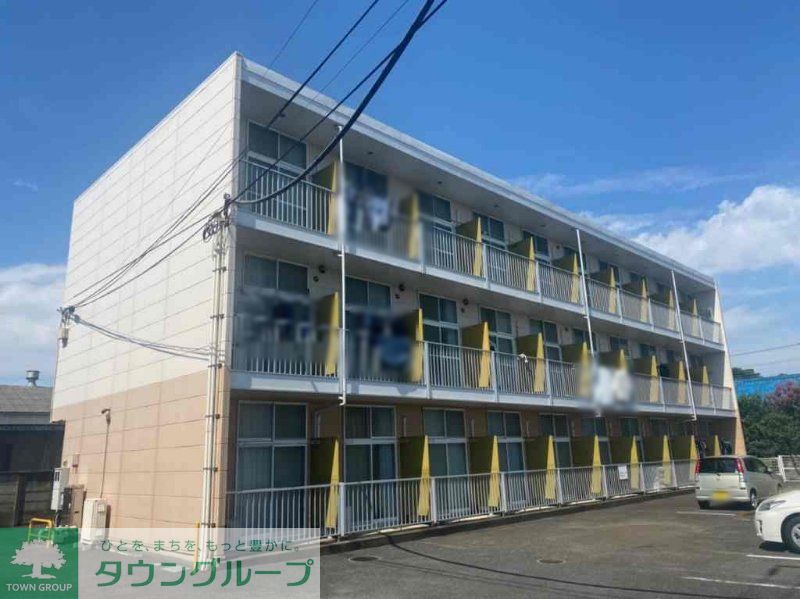 【小金井市関野町のマンションの建物外観】