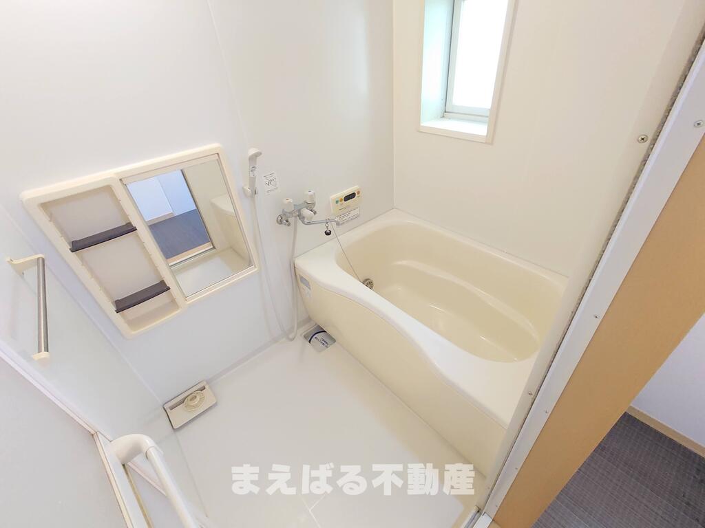 バス・シャワールーム　バスルーム