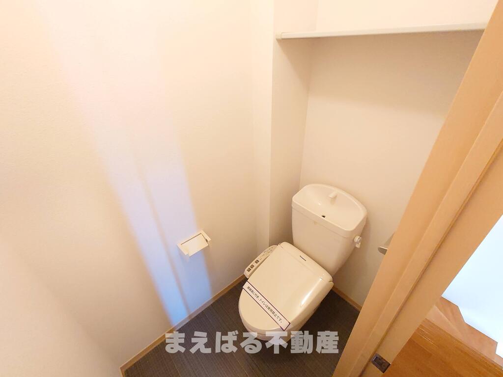 トイレ　温水洗浄便座