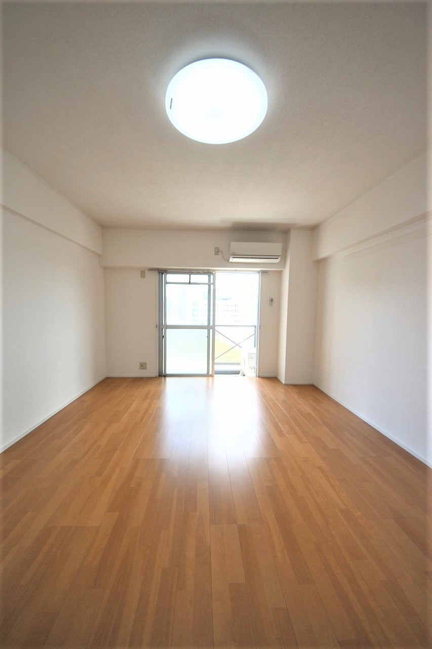 居室・リビング　※写真は同タイプの別部屋です（以下同）※