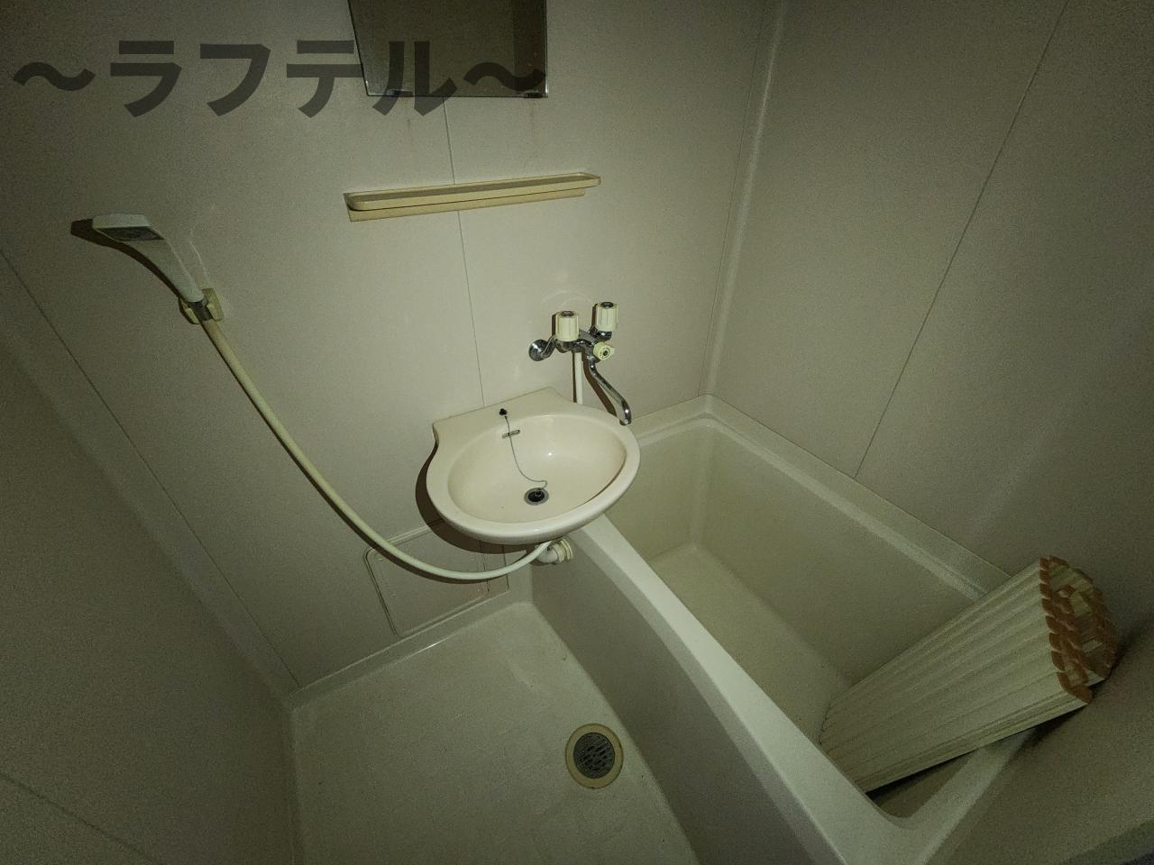 バス・シャワールーム　別部屋イメージ写真