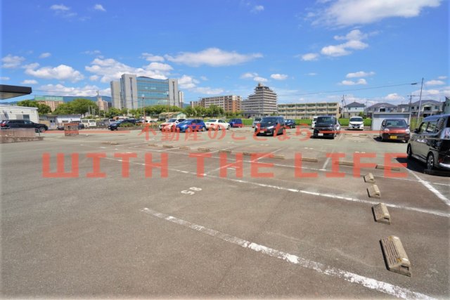 駐車場　駐車場完備です