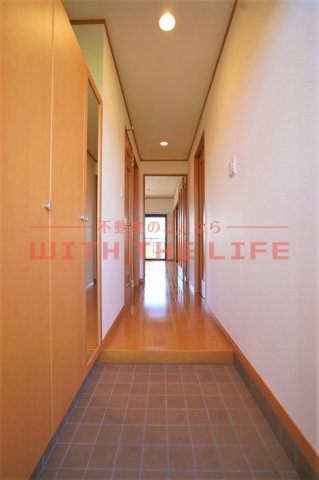 玄関　明るい玄関です