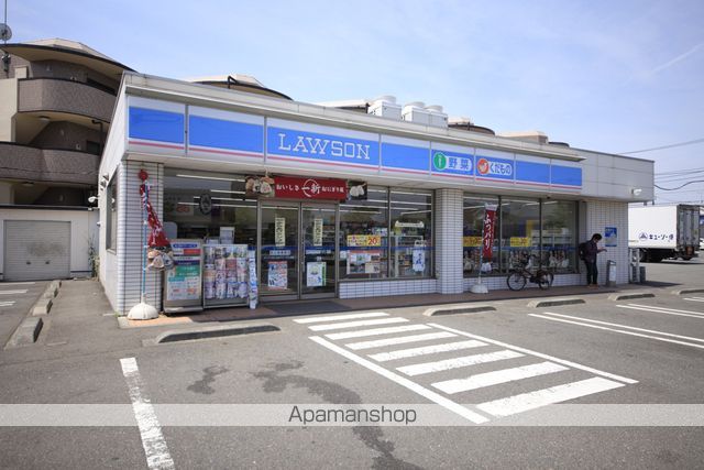 コンビニ　ローソン（コンビニ）まで462m