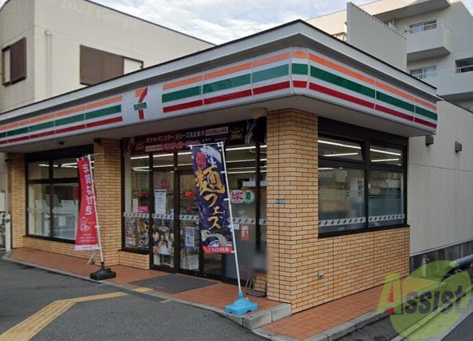 コンビニ　セブン-イレブン 阪急夙川駅南口店（コンビニ）まで775m