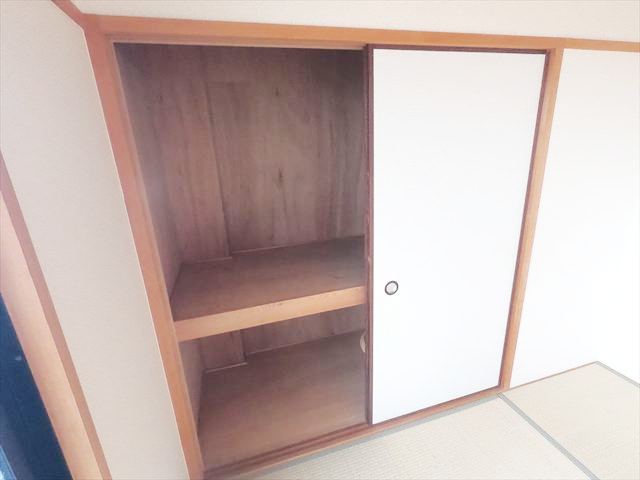 収納　各部屋に収納があります