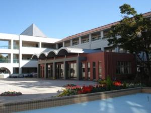 中学校　東広島市立黒瀬中学校（中学校）まで1608m