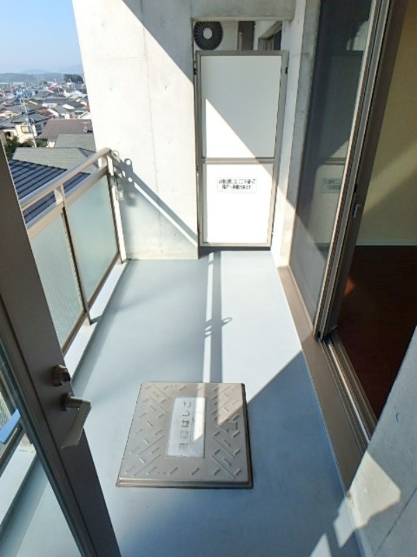 バルコニー　図面と現状に相違がある場合には現状を優先