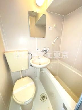 バス・シャワールーム　3点ユニットバスです