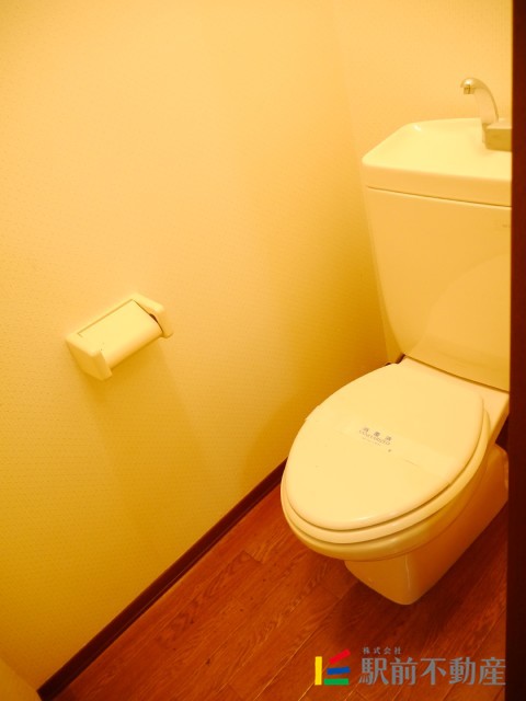 フローラルハイツA棟のトイレ写真
