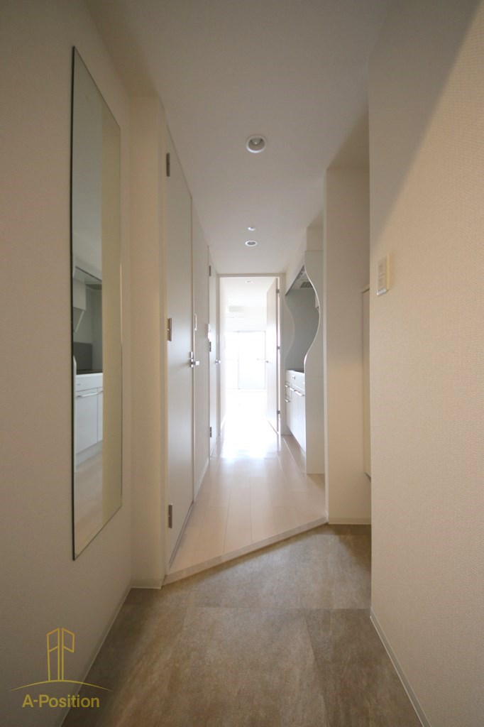 玄関　セレニテ心斎橋グランデ