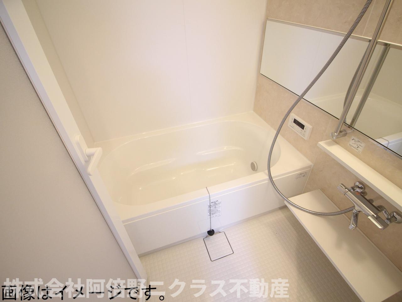 バス・シャワールーム　内装は参考写真です。