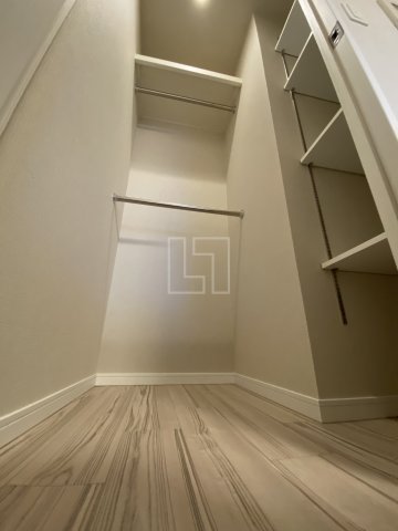 収納　パークアクシス心斎橋　ウォークインクローゼット