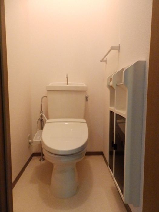 トイレ　ゆったりとした空間のトイレです