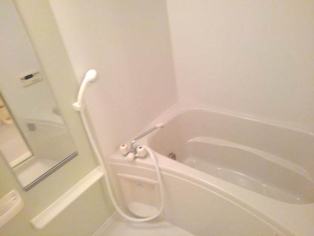 バス・シャワールーム　追い炊き付きで時間帯がずれてもすぐ温まります