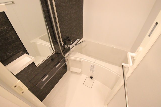 バス・シャワールーム　同タイプ別室の参考写真です。※現況優先