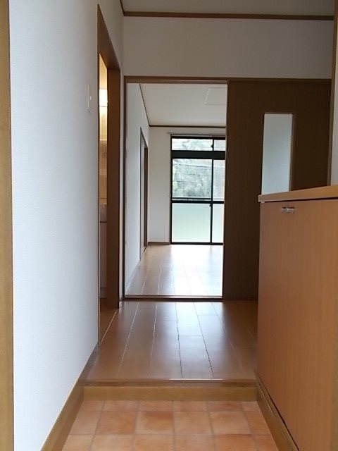 玄関　福岡の賃貸ならトーマスリビング原田店へ