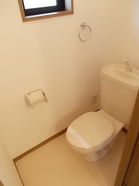 トイレ　福岡の賃貸ならトーマスリビング原田店へ