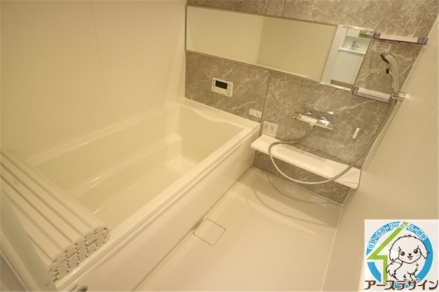 バス・シャワールーム　パース写真