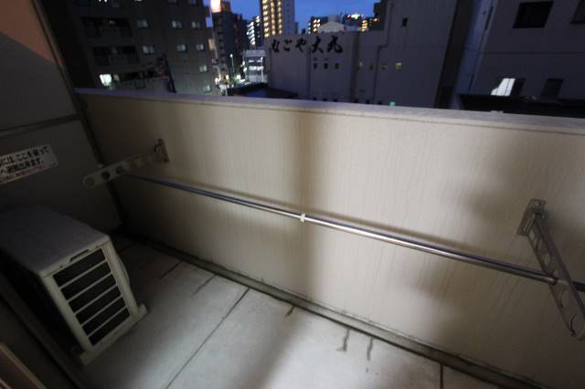 バルコニー　バルコニーも広々
