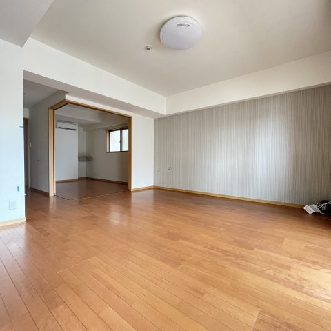 居室・リビング　同仕様タイプです