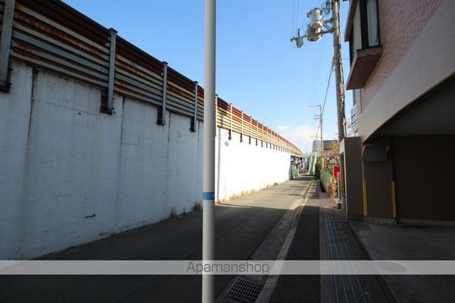 その他　前面道路（その他）まで0m