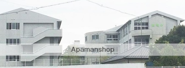 小学校　山名小学校（小学校）まで414m