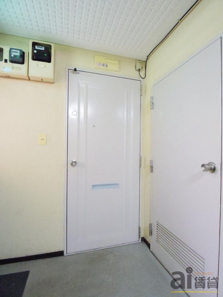 玄関　※別号室写真です