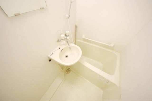 バス・シャワールーム　浴室