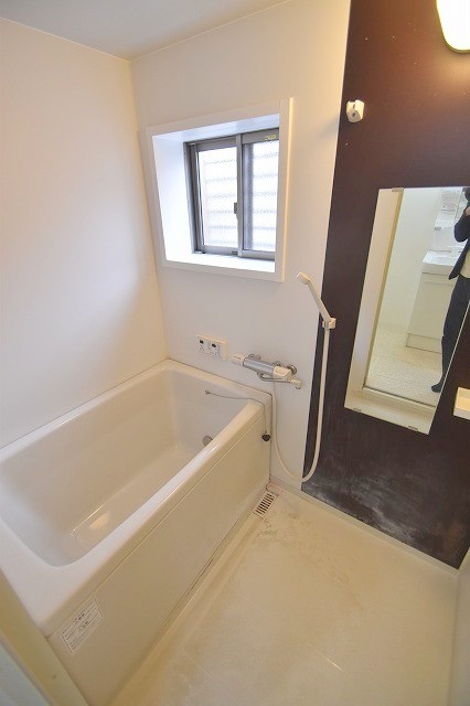 バス・シャワールーム　追焚機能付バス