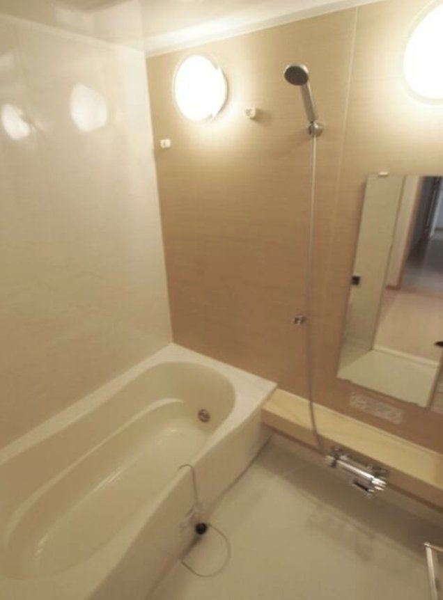 バス・シャワールーム　バス