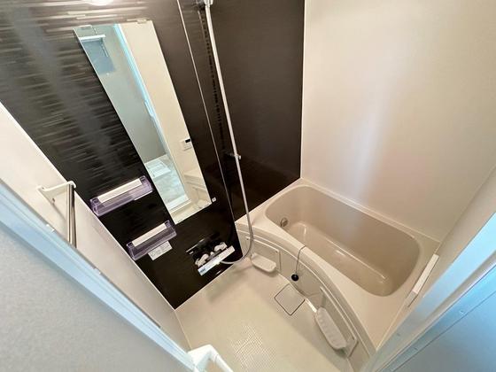 バス・シャワールーム　※別部屋の写真です