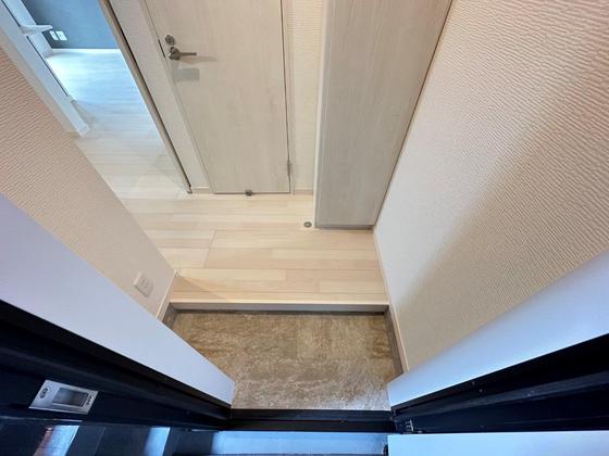 玄関　※別部屋の写真です