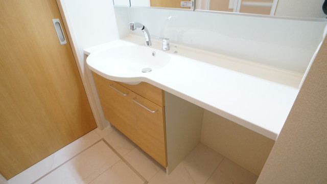 洗面設備　洗髪洗面化粧台