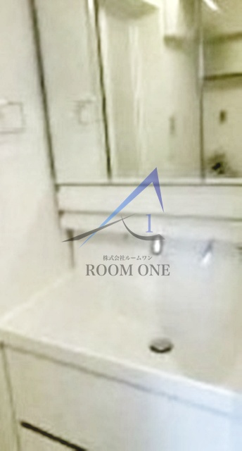 洗面設備　独立洗面台です。