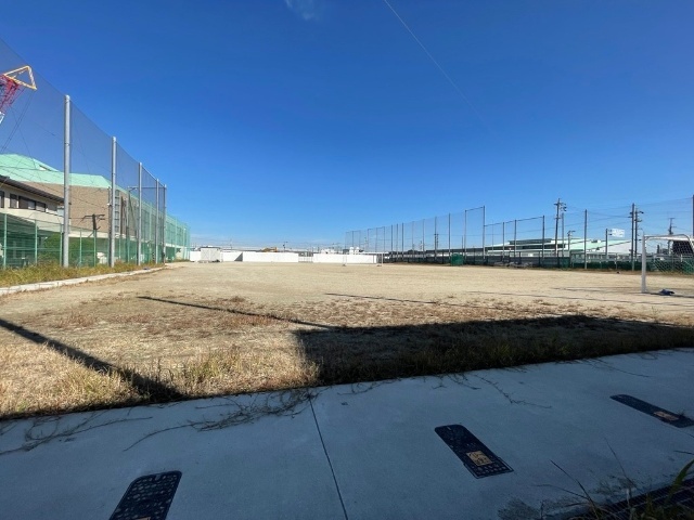 中学校　川越町立川越中学校（中学校）まで1982m