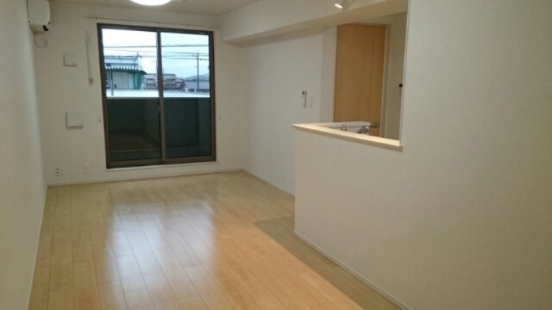 居室・リビング　図面と現状に相違がある場合には現状を優先