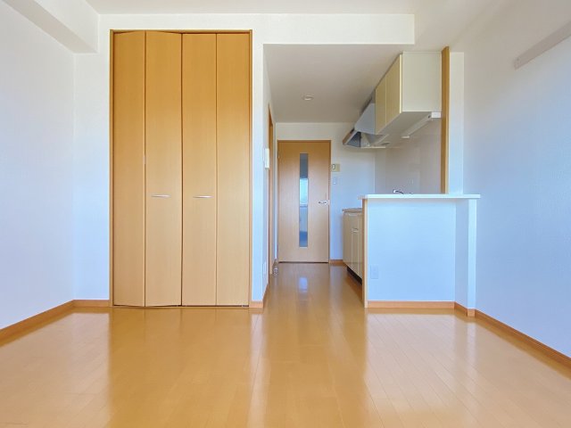 居室・リビング　ゆったり過ごせる居間です